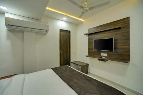 Rudra Royale Hotel image 15