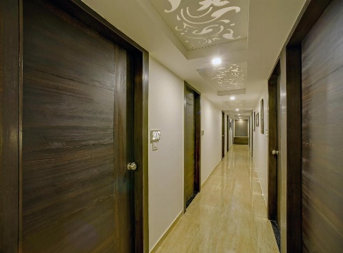 Rudra Royale Hotel image 6