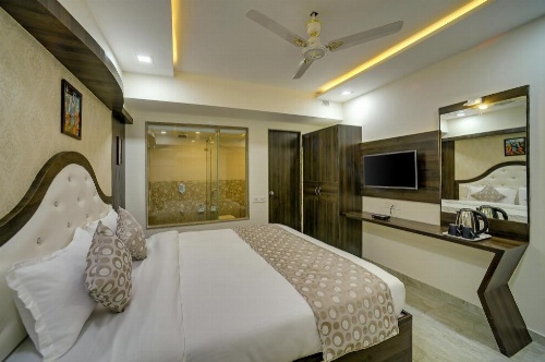 Rudra Royale Hotel image 7