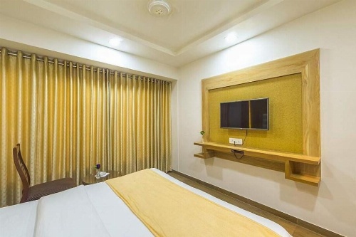 Rudra Royale Hotel image 9